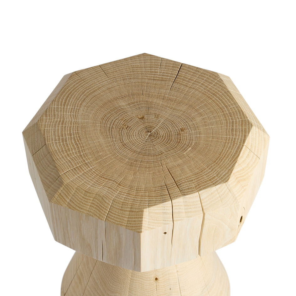 Six-Sided Facet Pedestal Stump in Bleached Oak Image 3