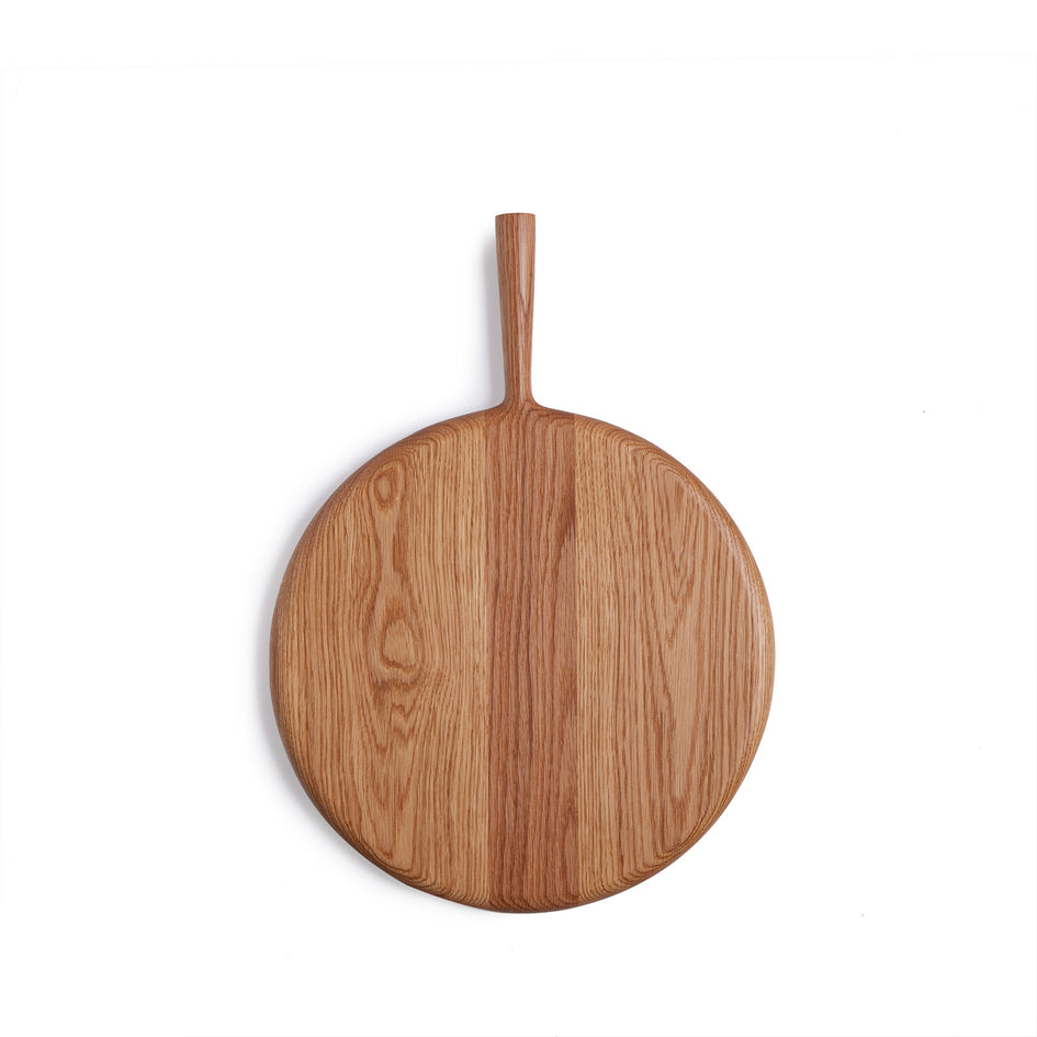 12" Circle Cutting Board in Oak Image 1