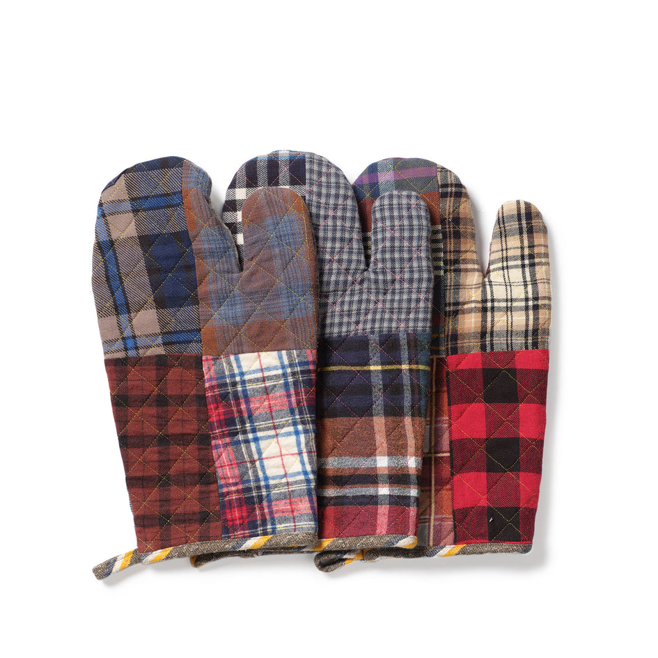 Patchwork Flannel Oven Mitt Image 2