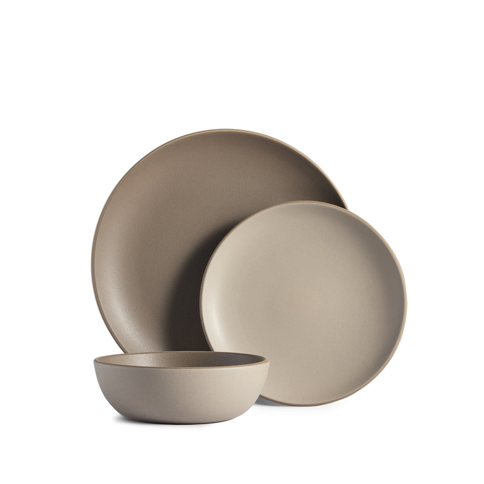 Cocoa Fawn Dinnerware Set Image 1